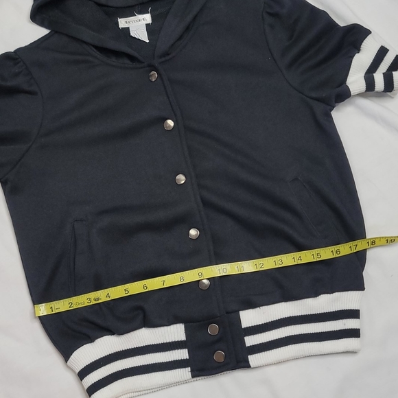 Better B black button down shirt with hoodie sz M - Picture 6 of 8